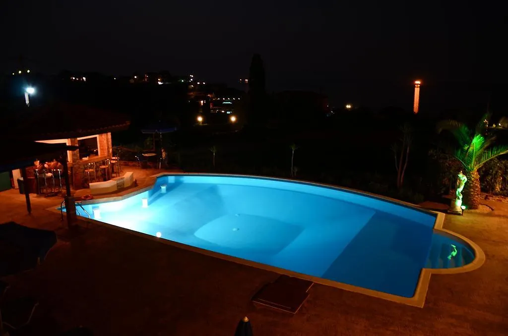 Marina-Anna Studios Afrato Aparthotel