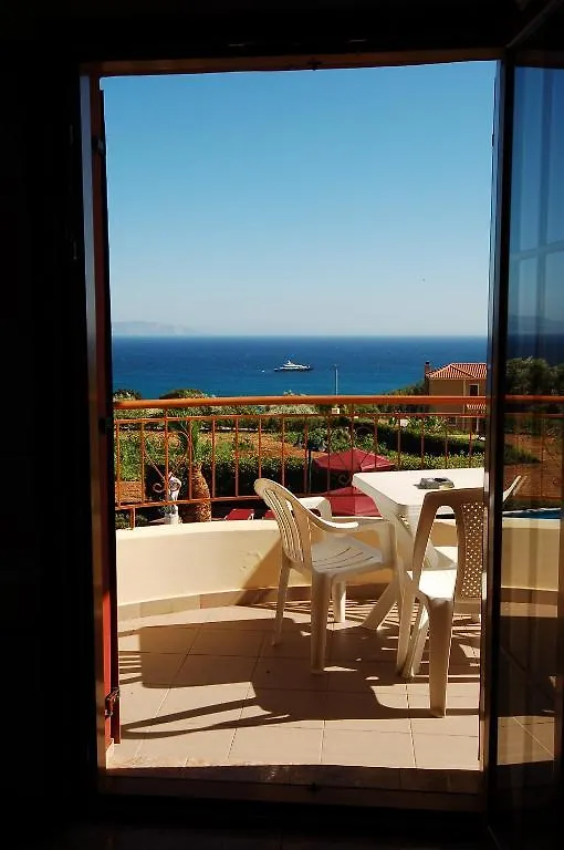 *** Aparthotel Marina-Anna Studios Afrato Greece